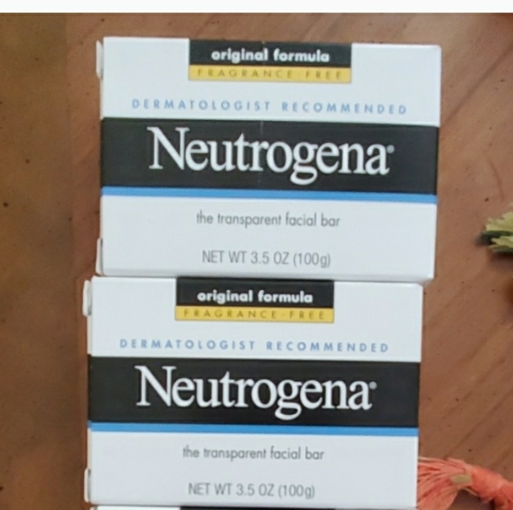 2 Neutrogena Facial Bars New